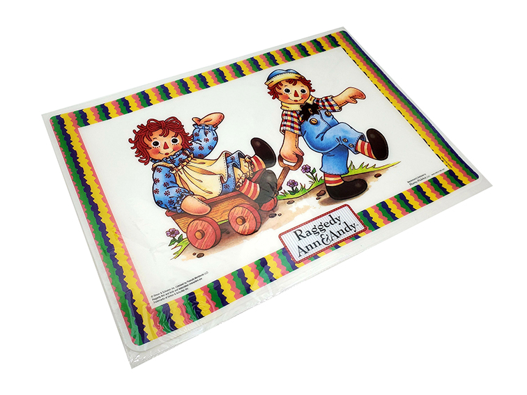 RAGGEDY ANN & ANDY PLACEMAT 1 PK SIZE 12X17IN (PLASTIC MATERIAL)